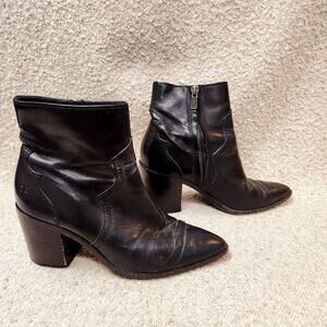 FRYE Flynn Sz 6 M Black Leather Ankle Boot Needs Repair See Photos